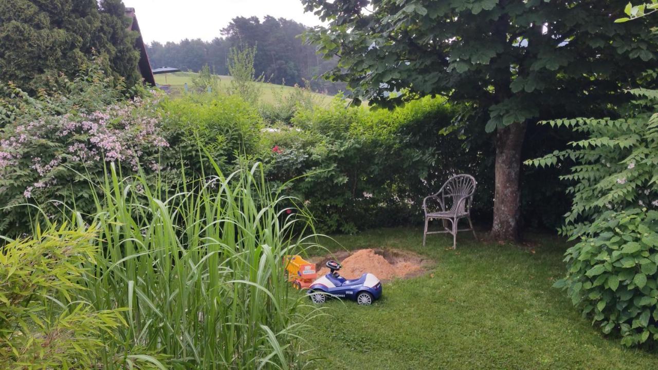 Ferienwohnung Adelhardt Eckersdorf Exteriör bild