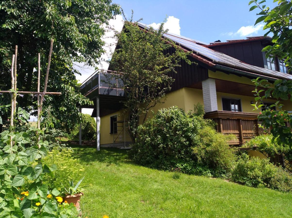 Ferienwohnung Adelhardt Eckersdorf Exteriör bild