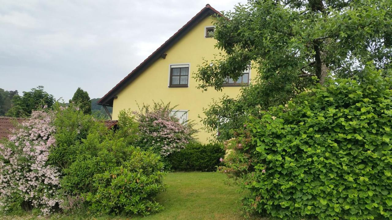 Ferienwohnung Adelhardt Eckersdorf Exteriör bild