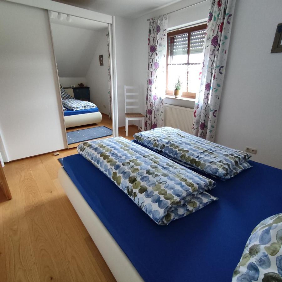 Ferienwohnung Adelhardt Eckersdorf Exteriör bild
